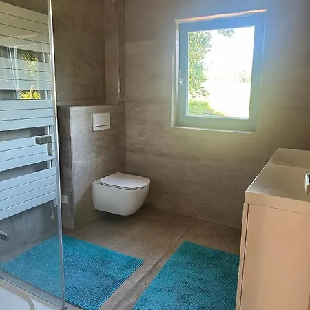 Vakantiehuis Mariz 77 *